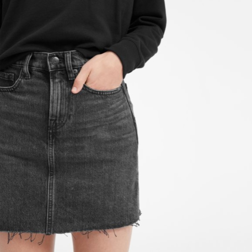 Everlane denim skirt in Washed Black